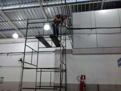 Instalação de ar condicionado residencial e comercial