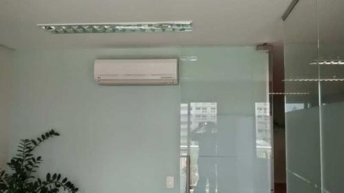 Instalação de ar condicionado residencial e comercial